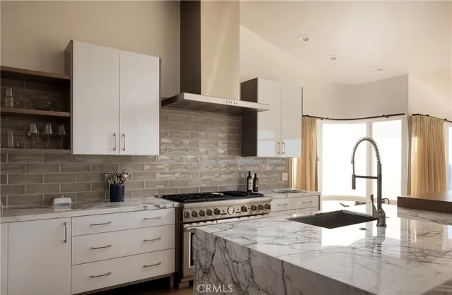 $13,495,000 | 52 North Portola, Laguna Beach, CA 92651