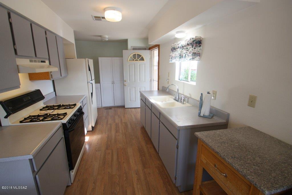 5960 West Rafter Cir Street Tucson, AZ 85713 - Photo 12 of 40 Gallery Image 12