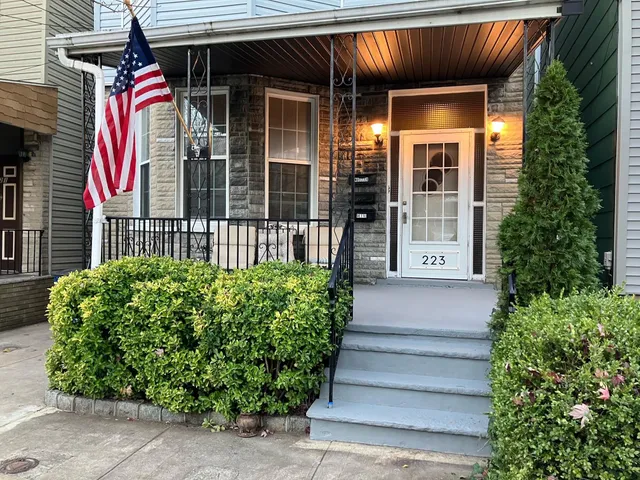 $3,500 | 223 Dodd Street, Unit 1, Weehawken, NJ 07086