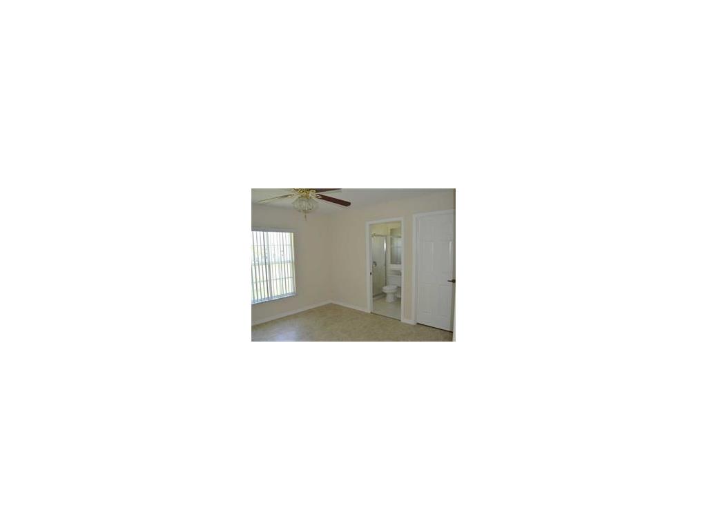 131 Maggie Way Sebastian, FL 32958 - Photo 11 of 19