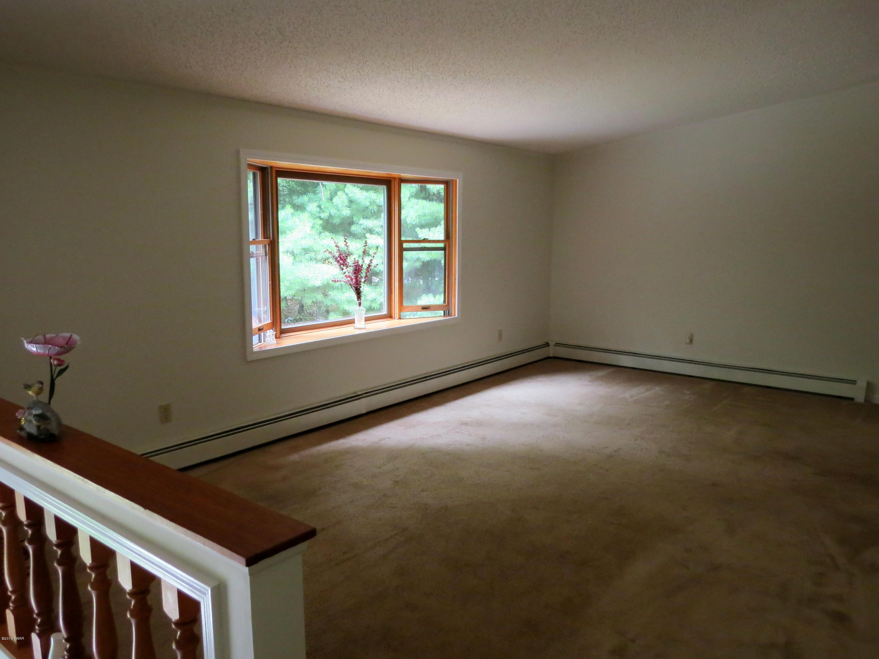 124 Pine Road Hawley, PA 18428 - Photo 2 of 46 living room