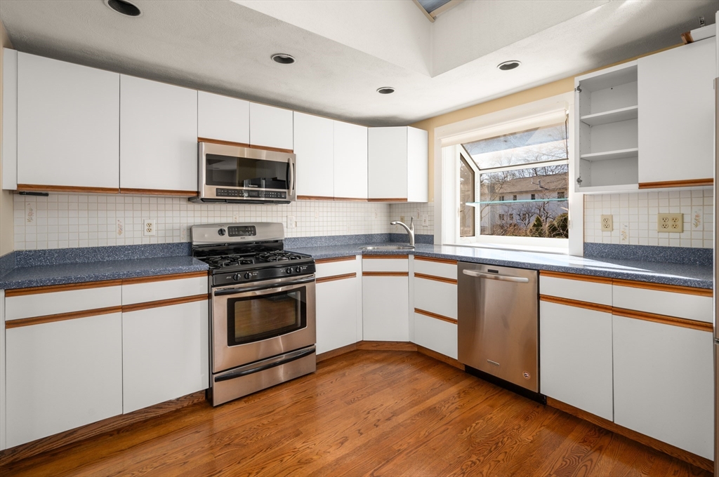 26 Arcadia Road Norwood, MA 02062 - Photo 14 of 41