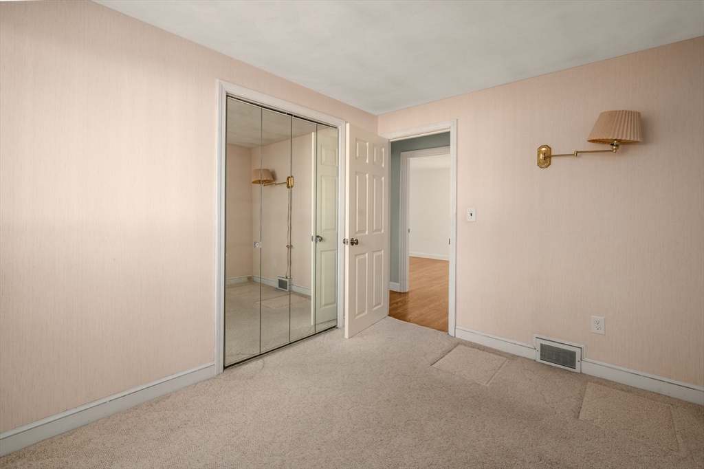 26 Arcadia Road Norwood, MA 02062 - Photo 17 of 41