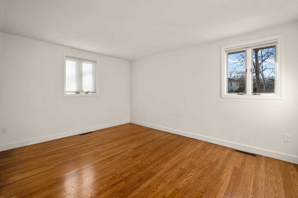 26 Arcadia Road Norwood, MA 02062 - Photo 18 of 41