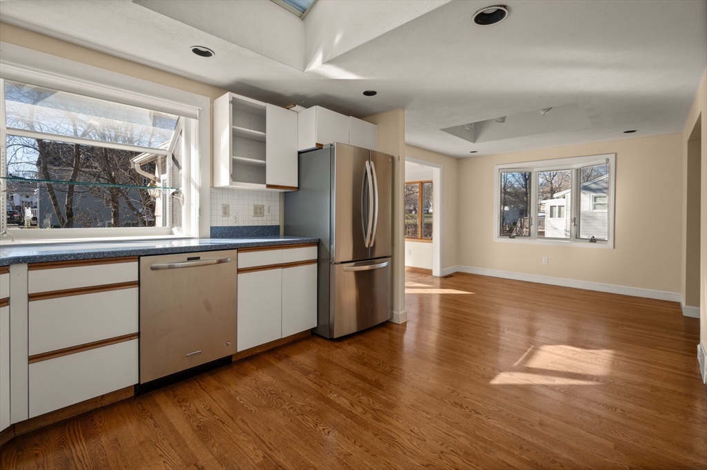 26 Arcadia Road Norwood, MA 02062 - Photo 10 of 41