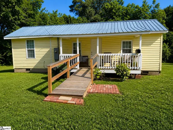 $140,000 | 117 Williams Street, Woodruff, SC 29388