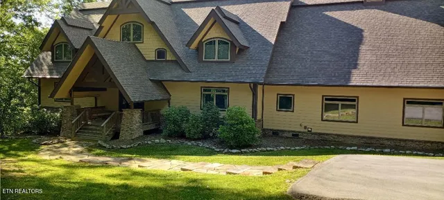 $1,459,000 | 440 Falls Lane, Oneida, TN 37841