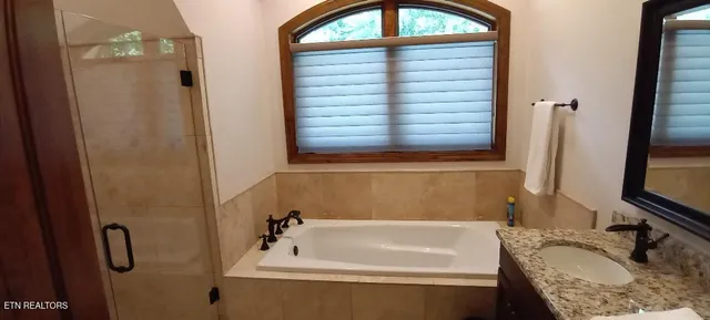 $1,459,000 | 440 Falls Lane, Oneida, TN 37841