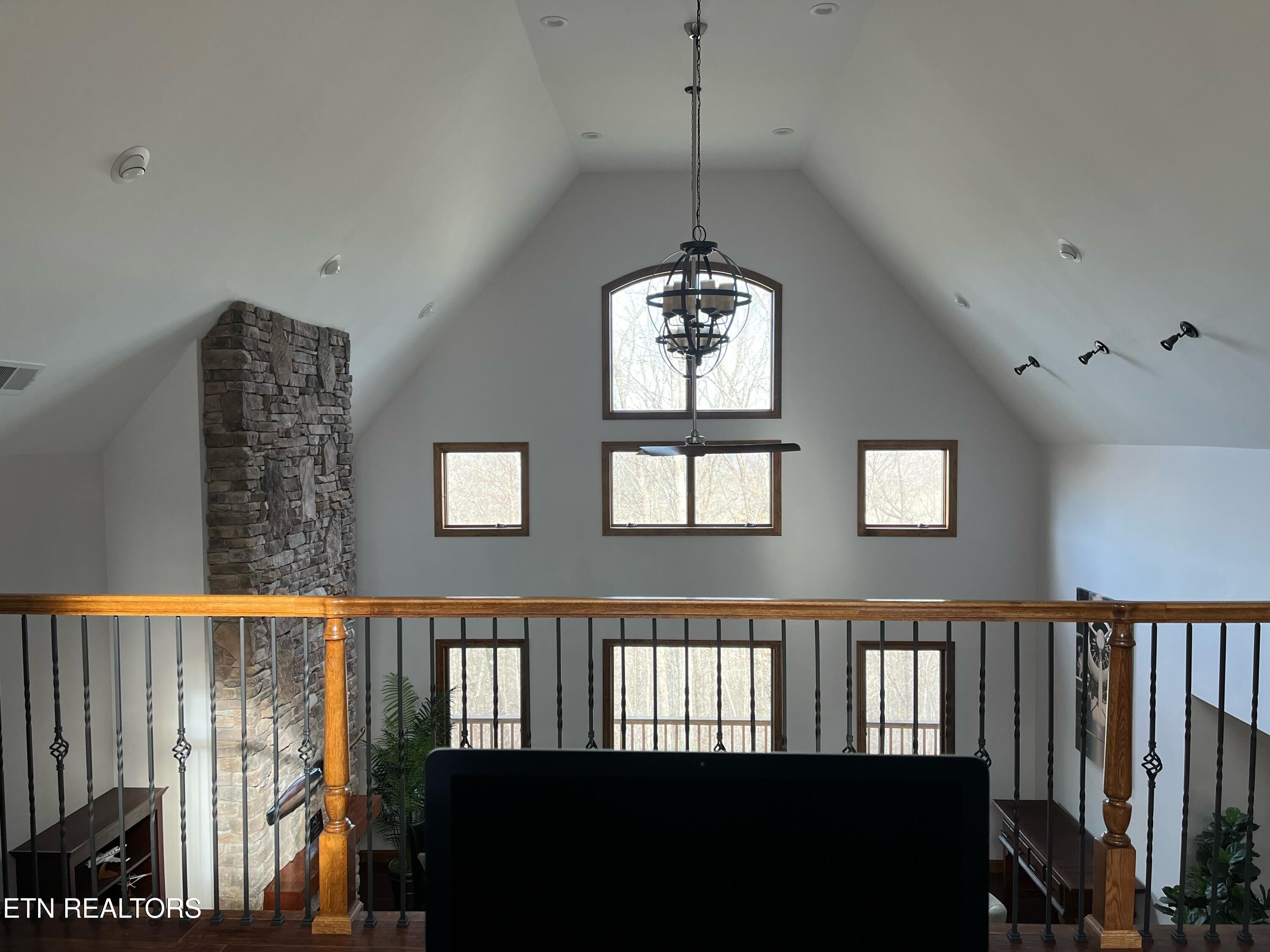 440 Falls Lane Oneida, TN 37841 - Photo 6 of 18 image0