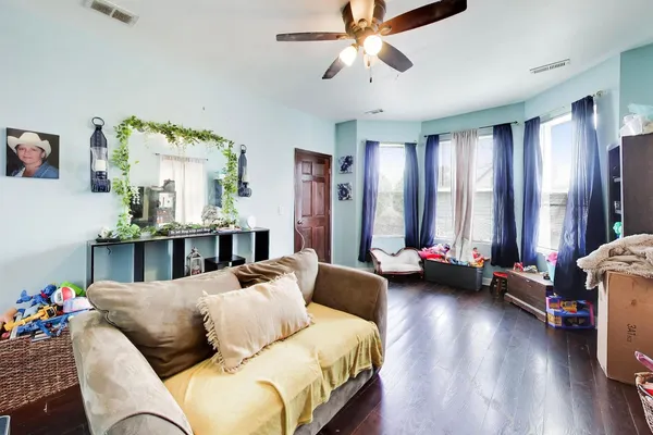 $549,900 | 3324 North Kostner Avenue, Chicago, IL 60641