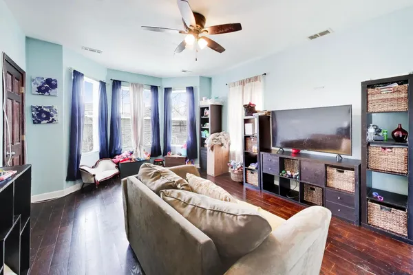 $549,900 | 3324 North Kostner Avenue, Chicago, IL 60641