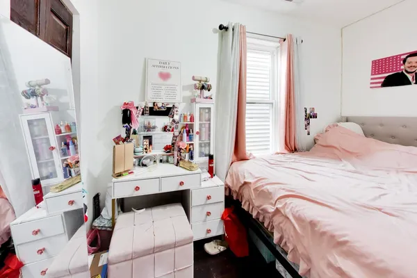 $549,900 | 3324 North Kostner Avenue, Chicago, IL 60641