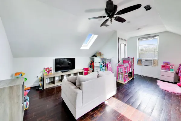 $549,900 | 3324 North Kostner Avenue, Chicago, IL 60641