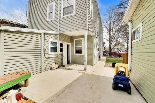 $549,900 | 3324 North Kostner Avenue, Chicago, IL 60641