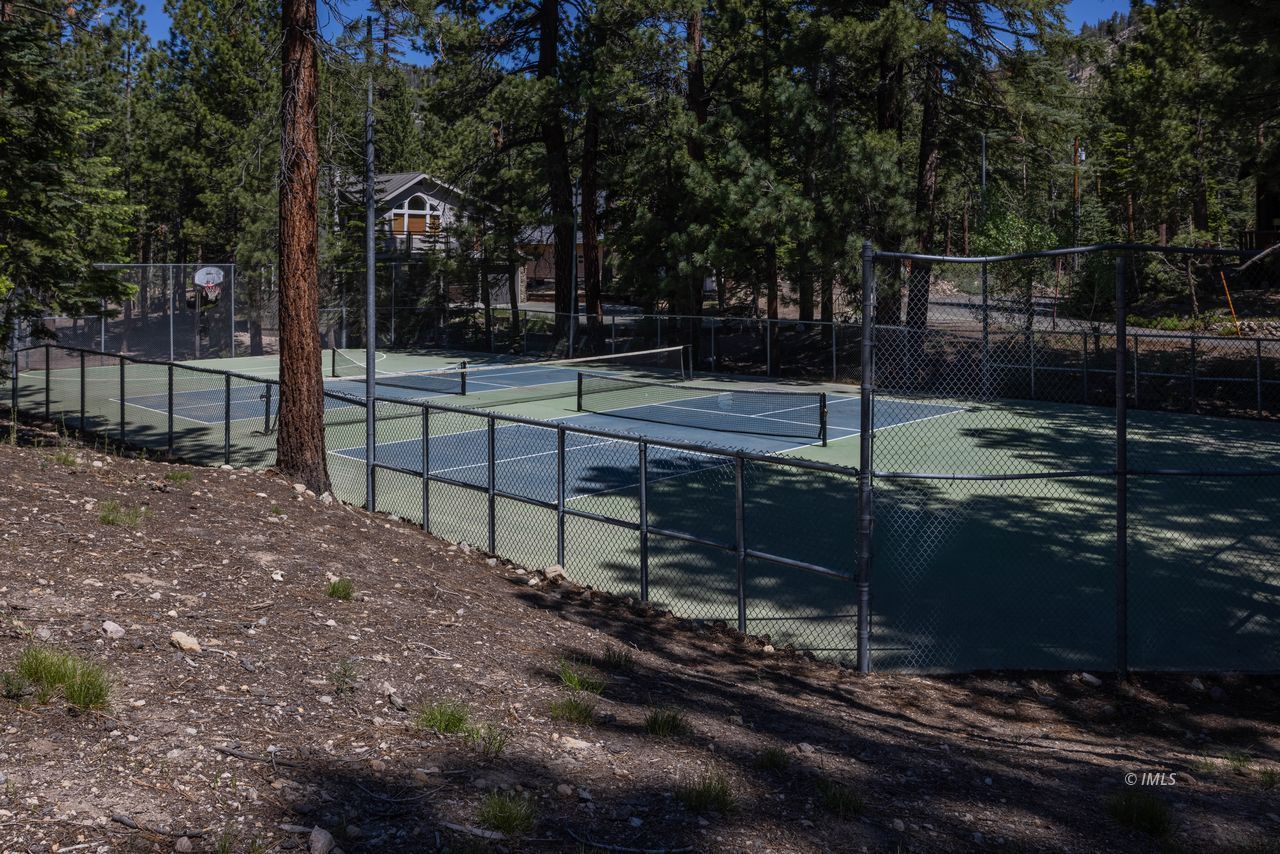 152 Viewpoint Road, Unit 120 Mammoth Lakes, CA 93546 - Photo 28 of 30 Untitled