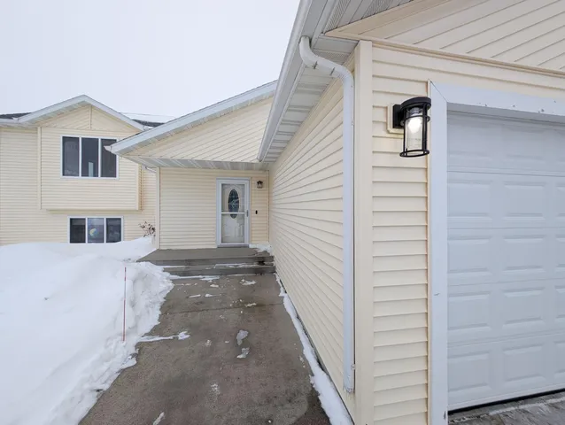 $370,000 | 1265 Goldenwood Drive, West Fargo, ND 58078