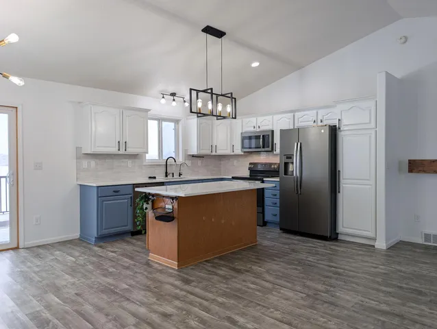 $370,000 | 1265 Goldenwood Drive, West Fargo, ND 58078