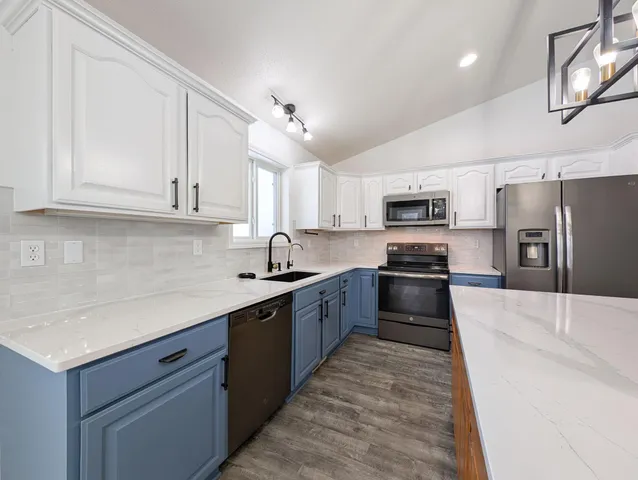 $370,000 | 1265 Goldenwood Drive, West Fargo, ND 58078