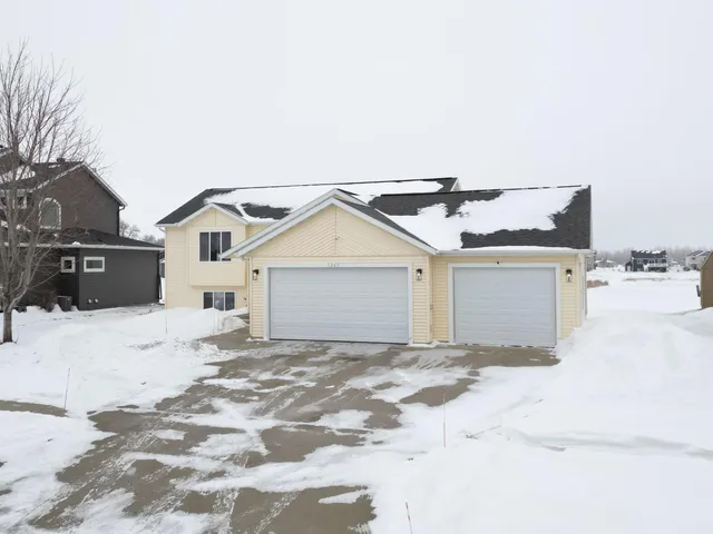 $370,000 | 1265 Goldenwood Drive, West Fargo, ND 58078