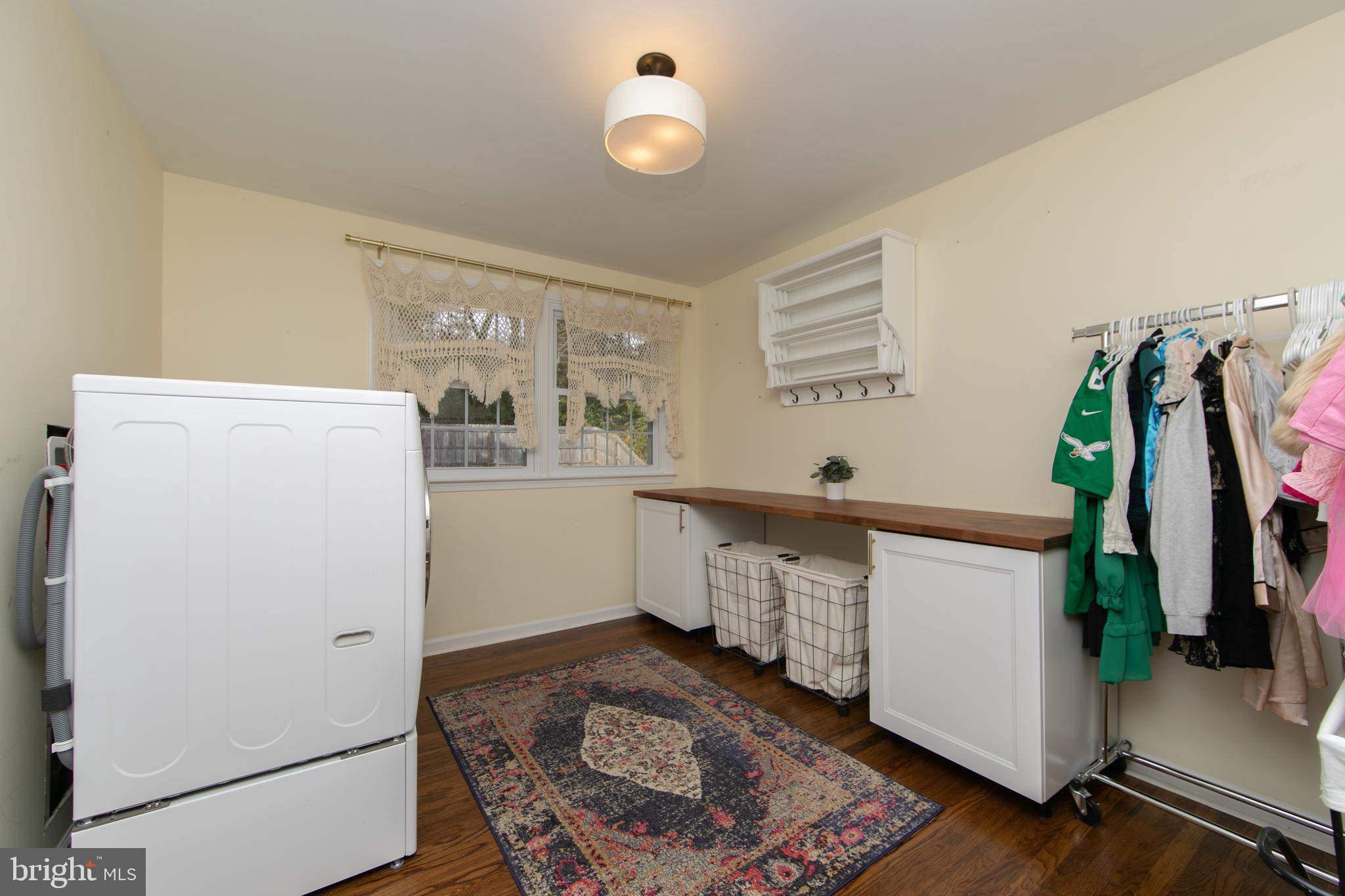 406 Ridge Lane Springfield, PA 19064 - Photo 34 of 45 Laundry room