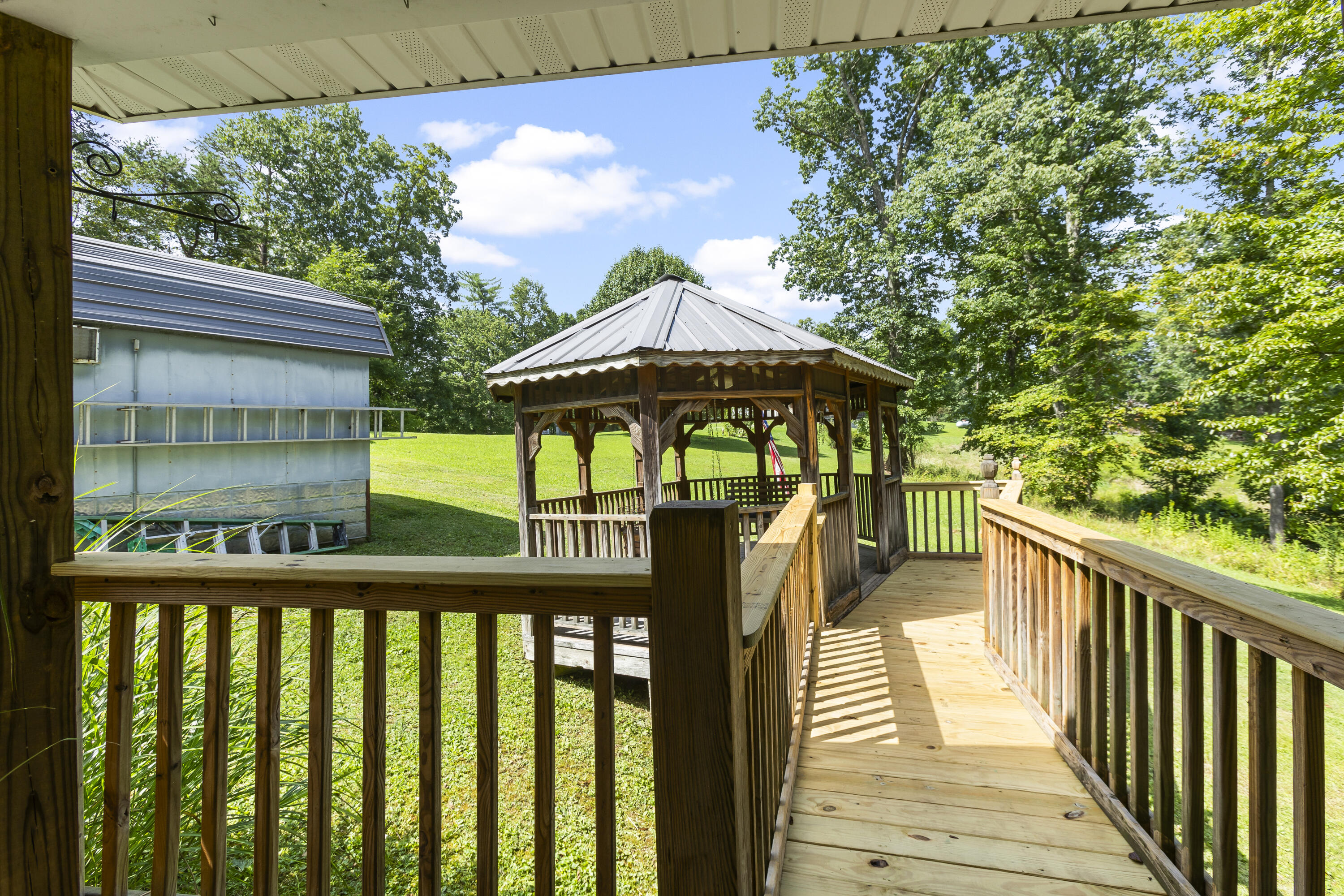 531 Treadway Road Beattyville, KY 41311 - Photo 28 of 32 I82A9018