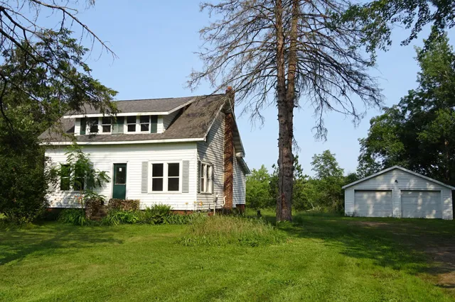$141,750 | N3736 Highway 40, Bruce, WI 54819