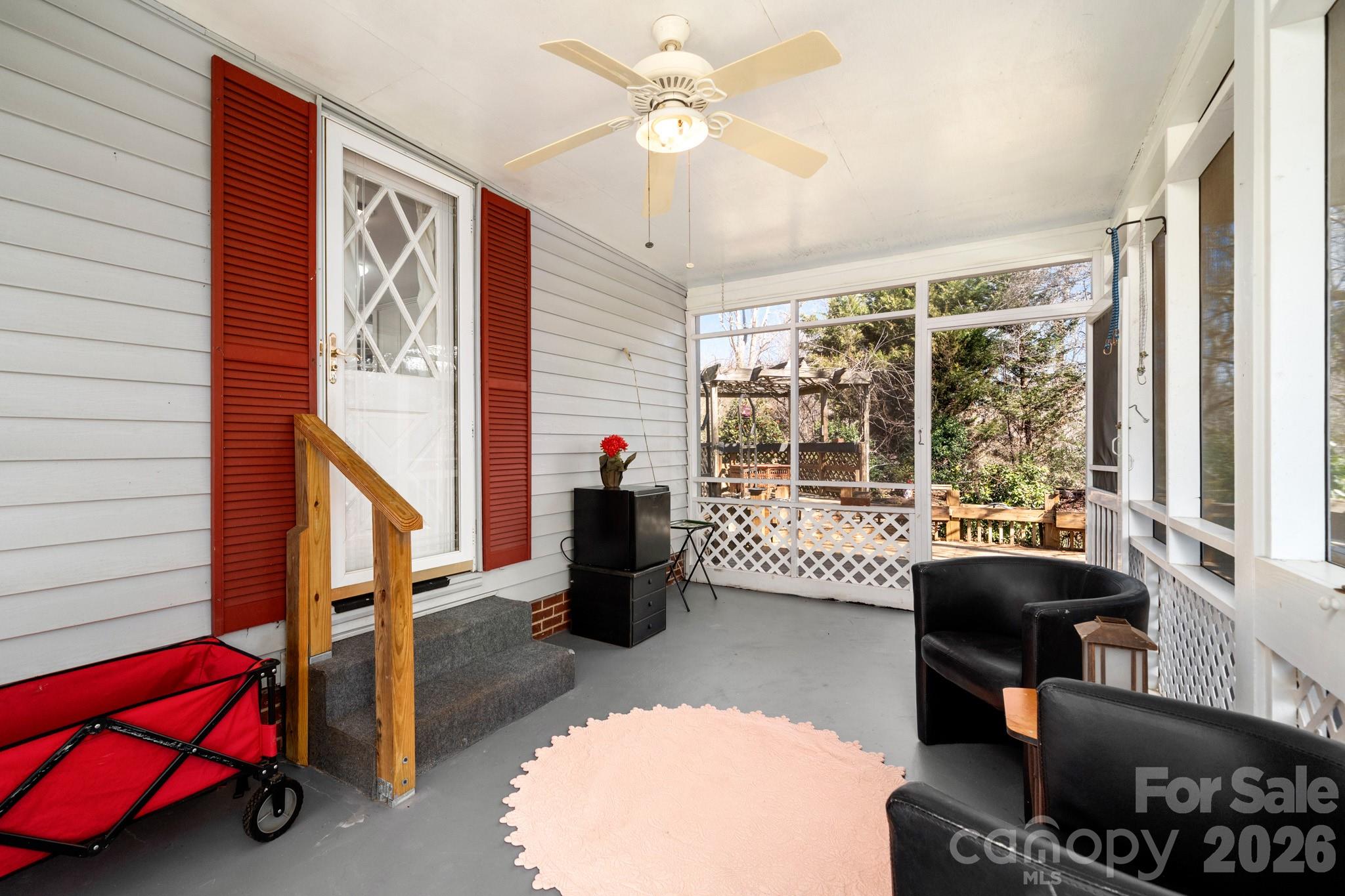 186 Tanner Street Rutherfordton, NC 28139 - Photo 23 of 39 a living room with furniture and a window