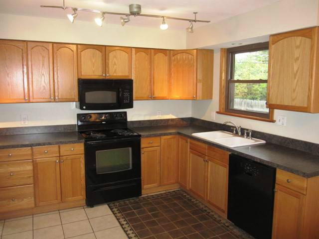 5305 Stock Road Columbus, OH 43229 - Photo 4 of 19 Gallery Image 4