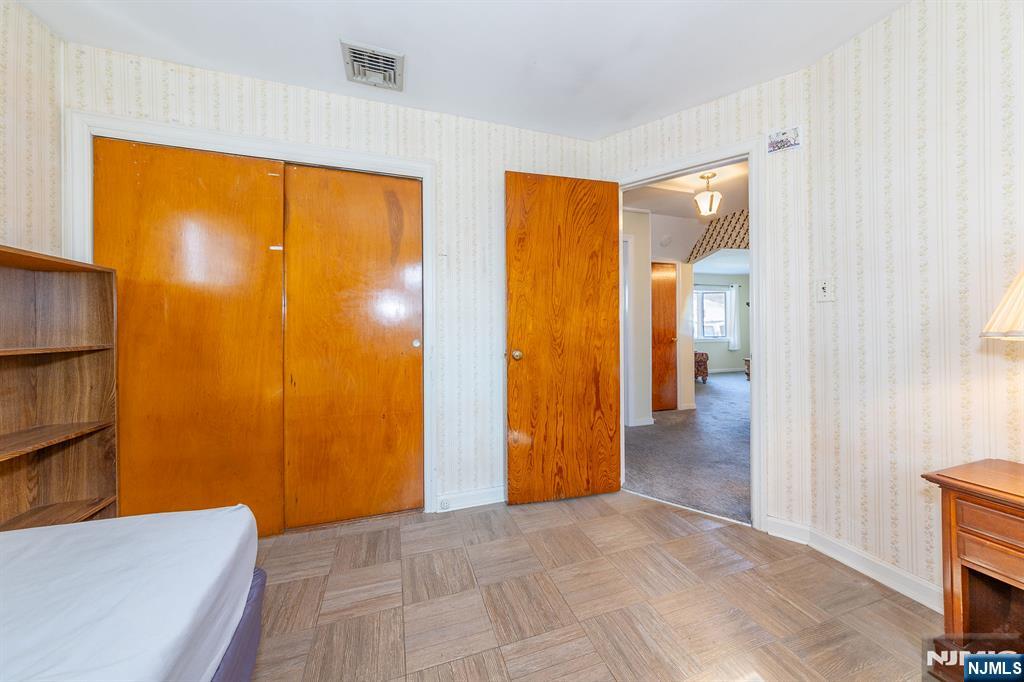 71 Hobart Avenue Rutherford, NJ 07070 - Photo 17 of 23