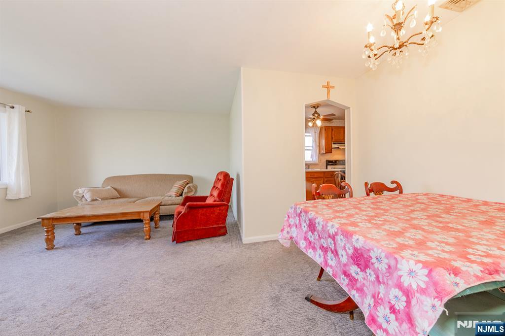 71 Hobart Avenue Rutherford, NJ 07070 - Photo 5 of 23