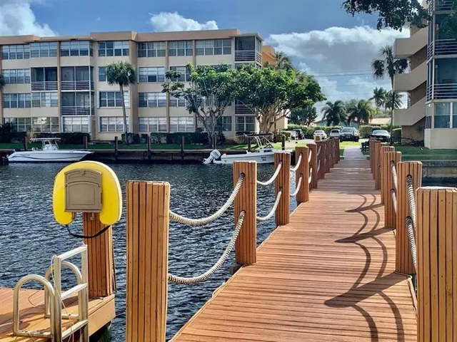 $1,700 | 2781 Taft Street, Unit 108, Hollywood, FL 33020