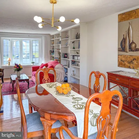 $620,000 | 5703 Oak Stake Court, Burke, VA 22015