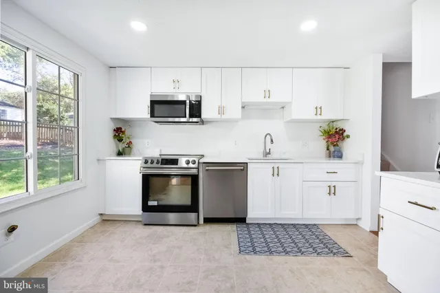 $620,000 | 5703 Oak Stake Court, Burke, VA 22015