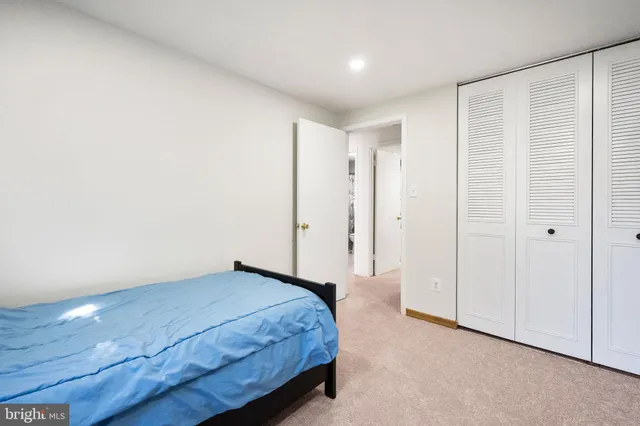 $620,000 | 5703 Oak Stake Court, Burke, VA 22015