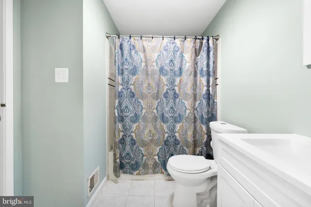 $620,000 | 5703 Oak Stake Court, Burke, VA 22015