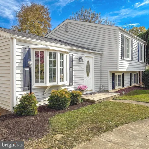 $620,000 | 5703 Oak Stake Court, Burke, VA 22015