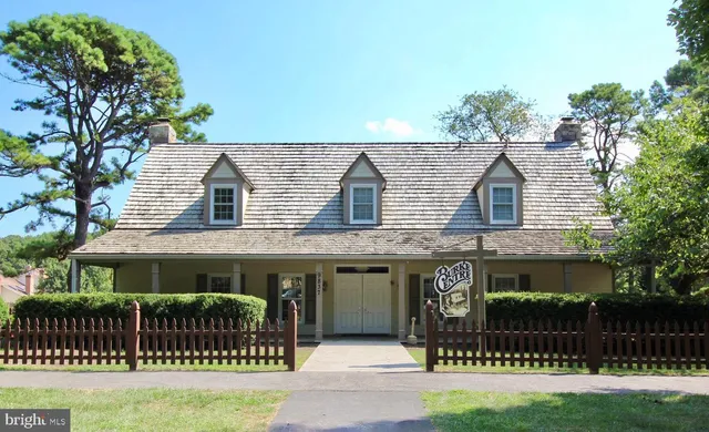 $620,000 | 5703 Oak Stake Court, Burke, VA 22015