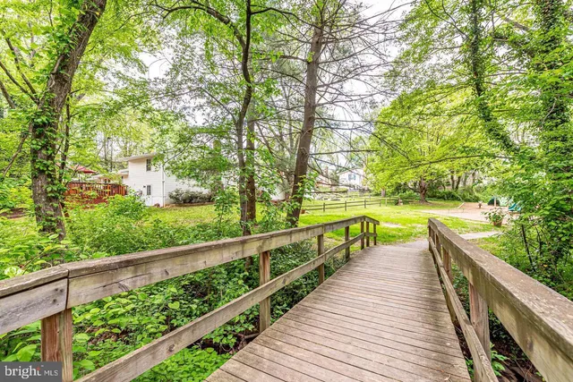 $620,000 | 5703 Oak Stake Court, Burke, VA 22015