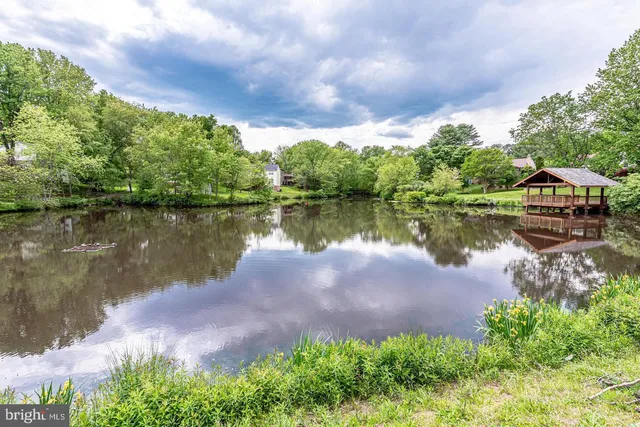 $620,000 | 5703 Oak Stake Court, Burke, VA 22015