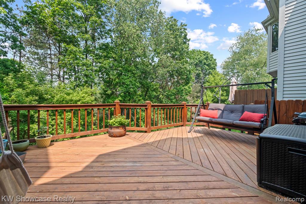 6632 Ridgeview Drive Clarkston, MI 48346 - Photo 6 of 38