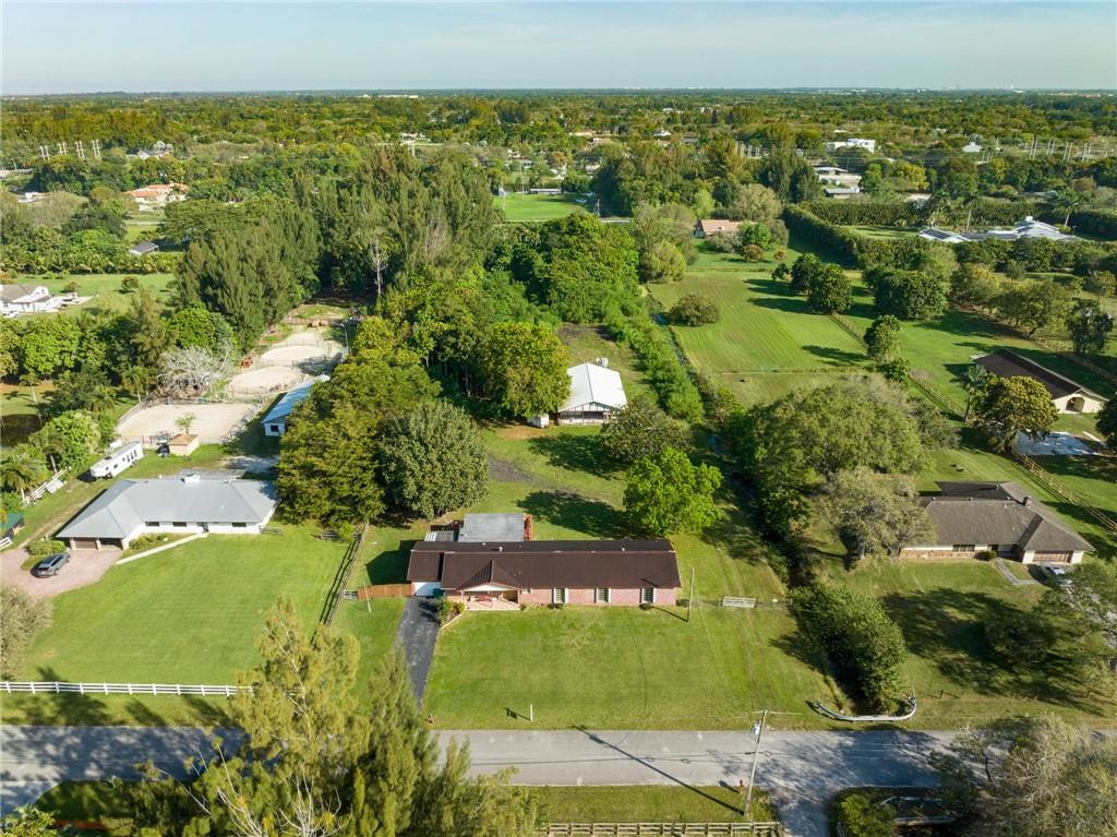 18001 Southwest 70th Place Southwest Ranches, FL 33331 - Photo 4 of 22 Photo 4