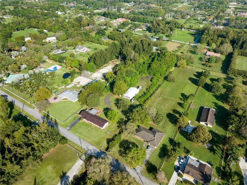 18001 Southwest 70th Place Southwest Ranches, FL 33331 - Photo 6 of 22 Photo 6