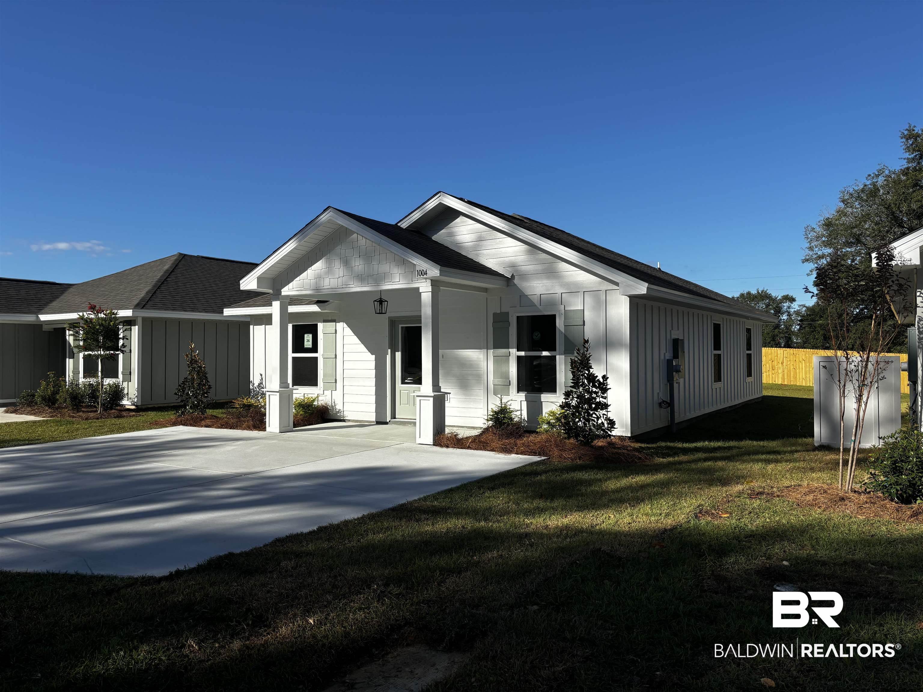 1004 South Bay Street Foley, AL 36535 - Photo 3 of 32