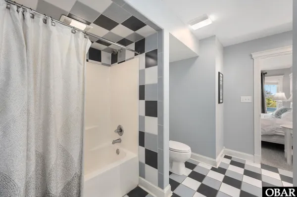 $2,295,000 | 27247 Hattie Creef Landing Court, Unit 8, Salvo, NC 27982