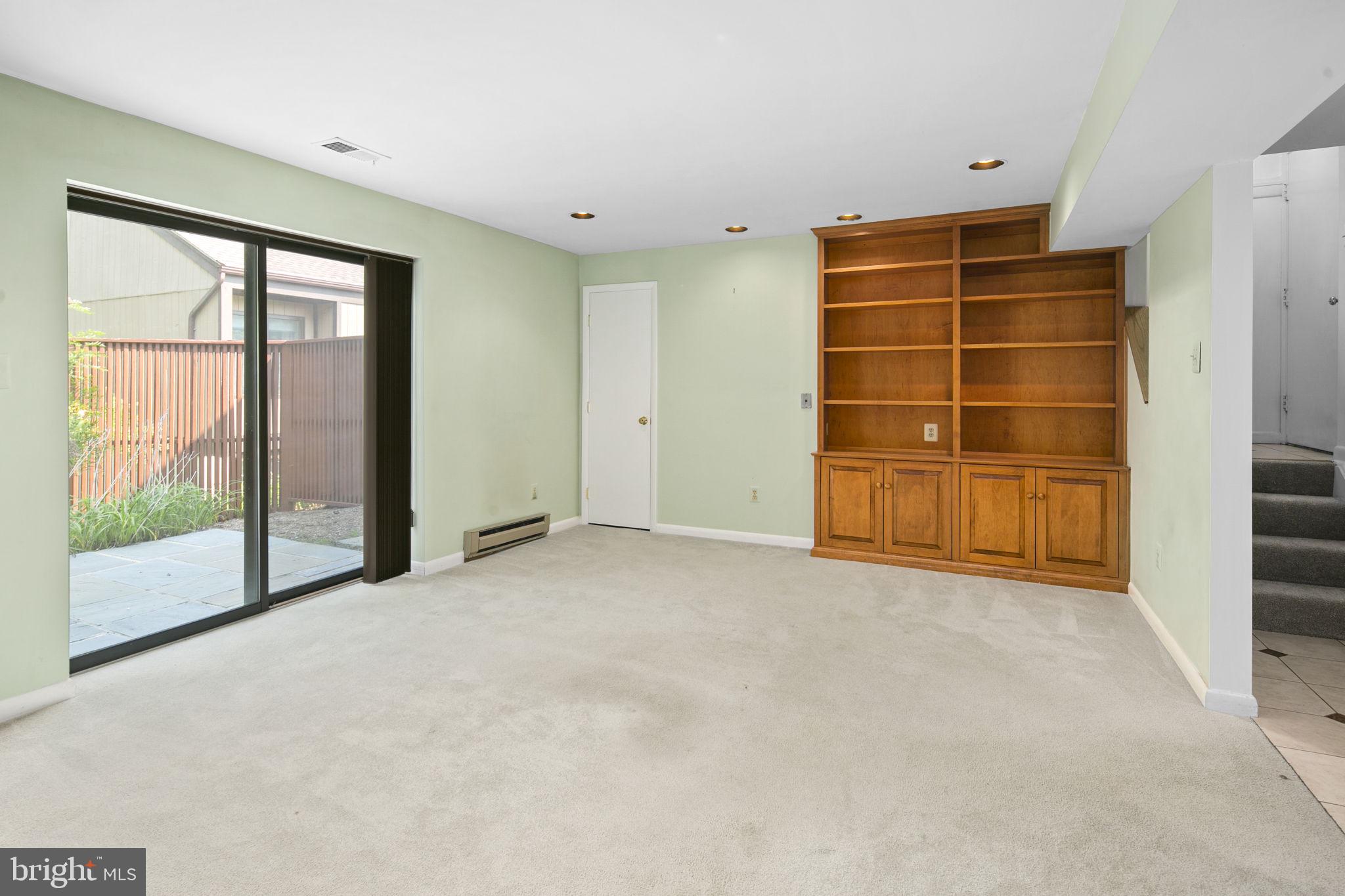 8716 Center Road Springfield, VA 22152 - Photo 31 of 43