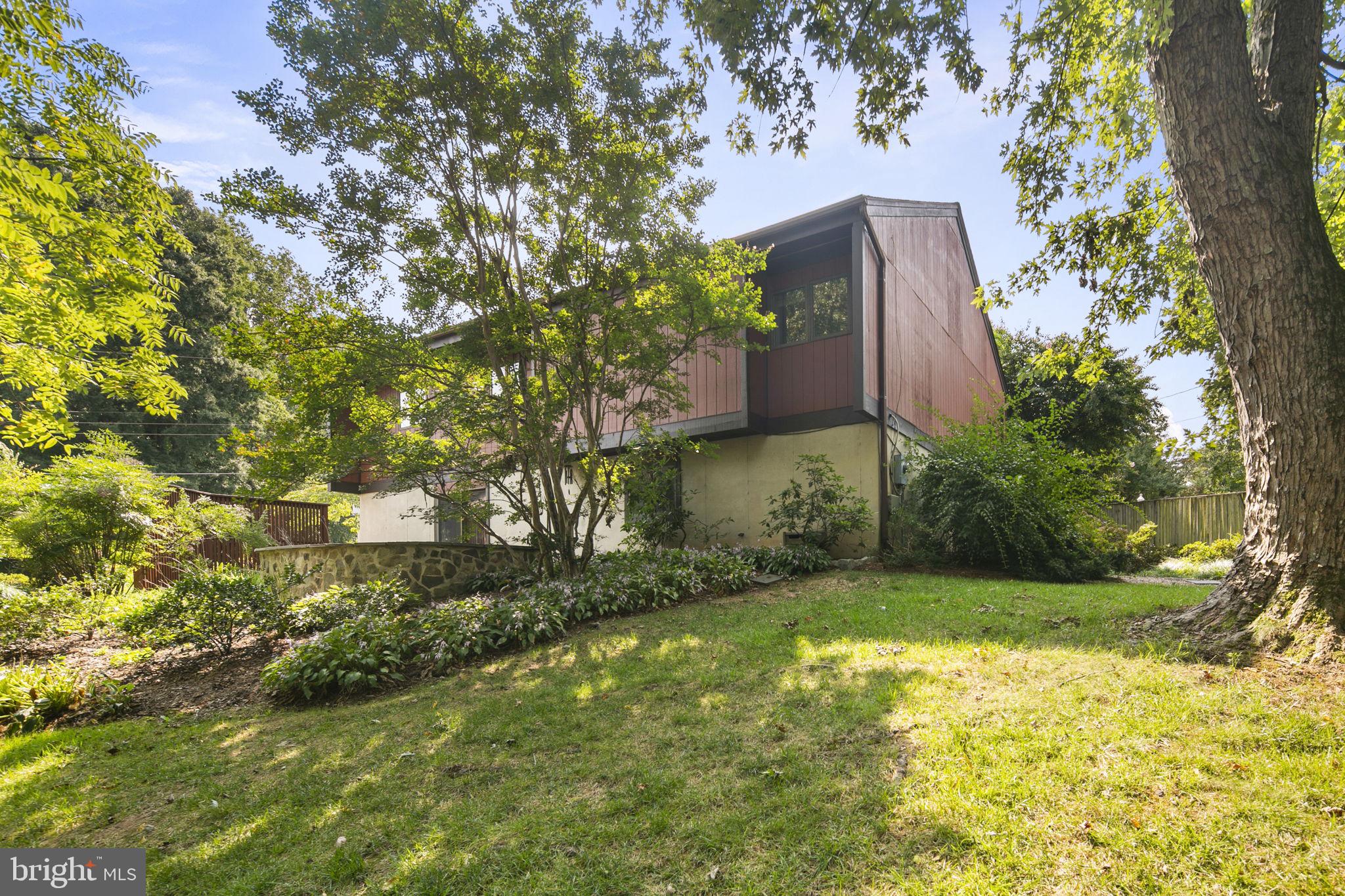 8716 Center Road Springfield, VA 22152 - Photo 39 of 43 Backyard