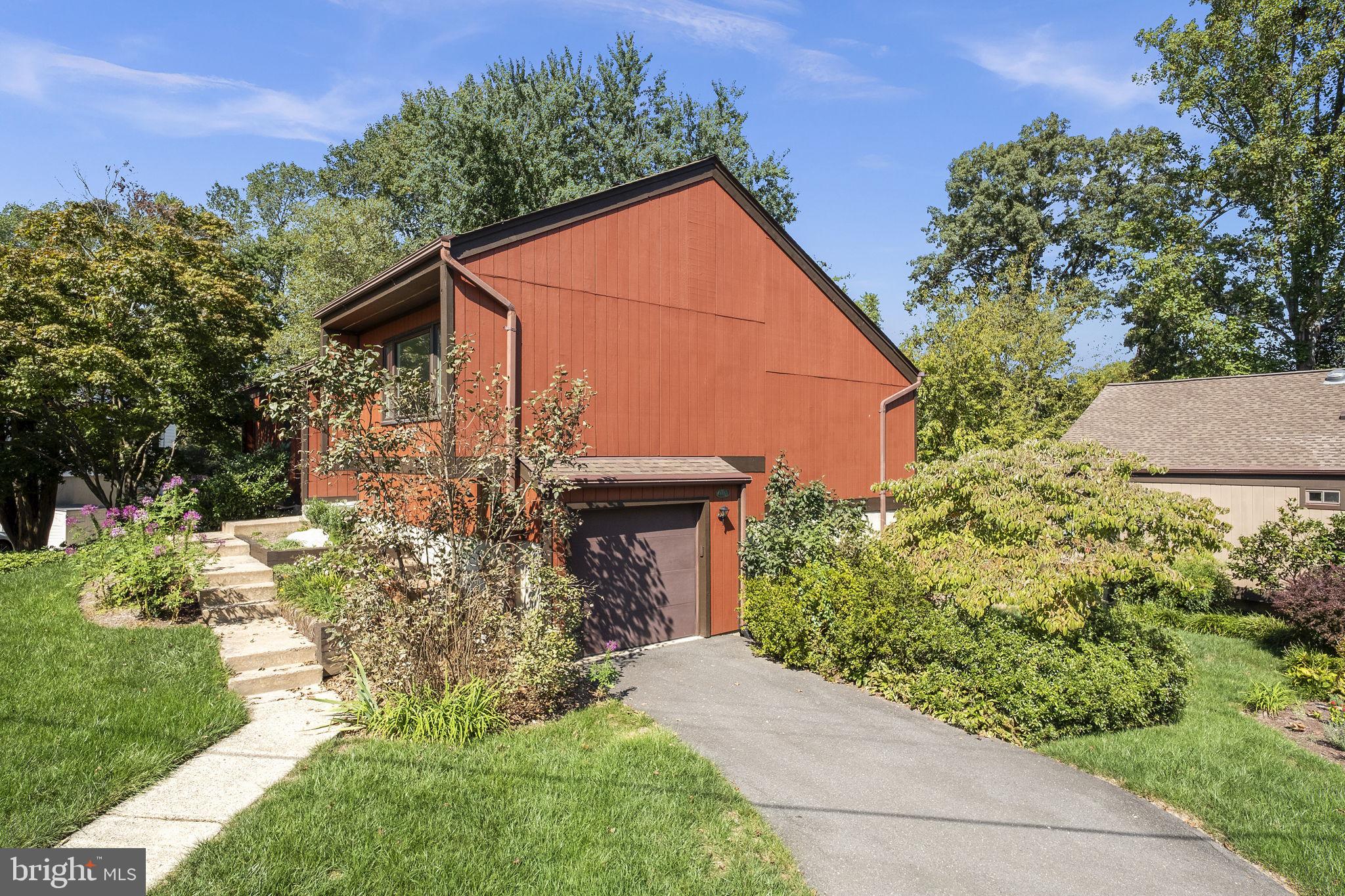 8716 Center Road Springfield, VA 22152 - Photo 42 of 43 1 Car Garage