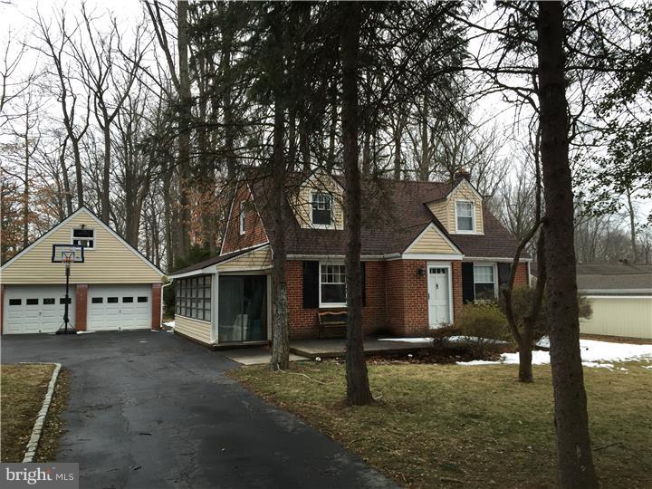 226 Brae Bourn Road Huntingdon Valley, PA 19006 - Photo 1 of 25 Gallery Image 1