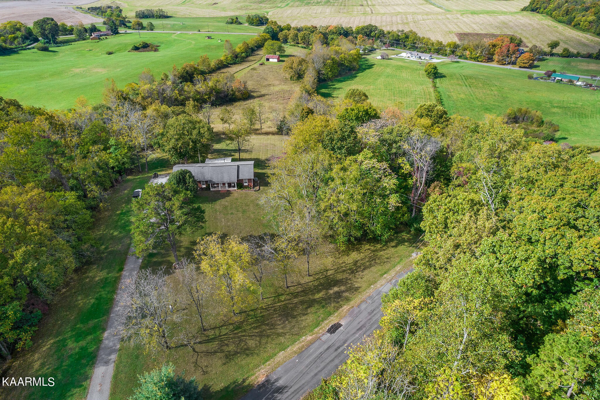 937 Cave Road Jefferson City, TN 37760 - Photo 23 of 27 Gallery Image 23