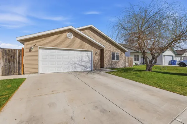 $339,999 | 1008 South Date Street, Jerome, ID 83338